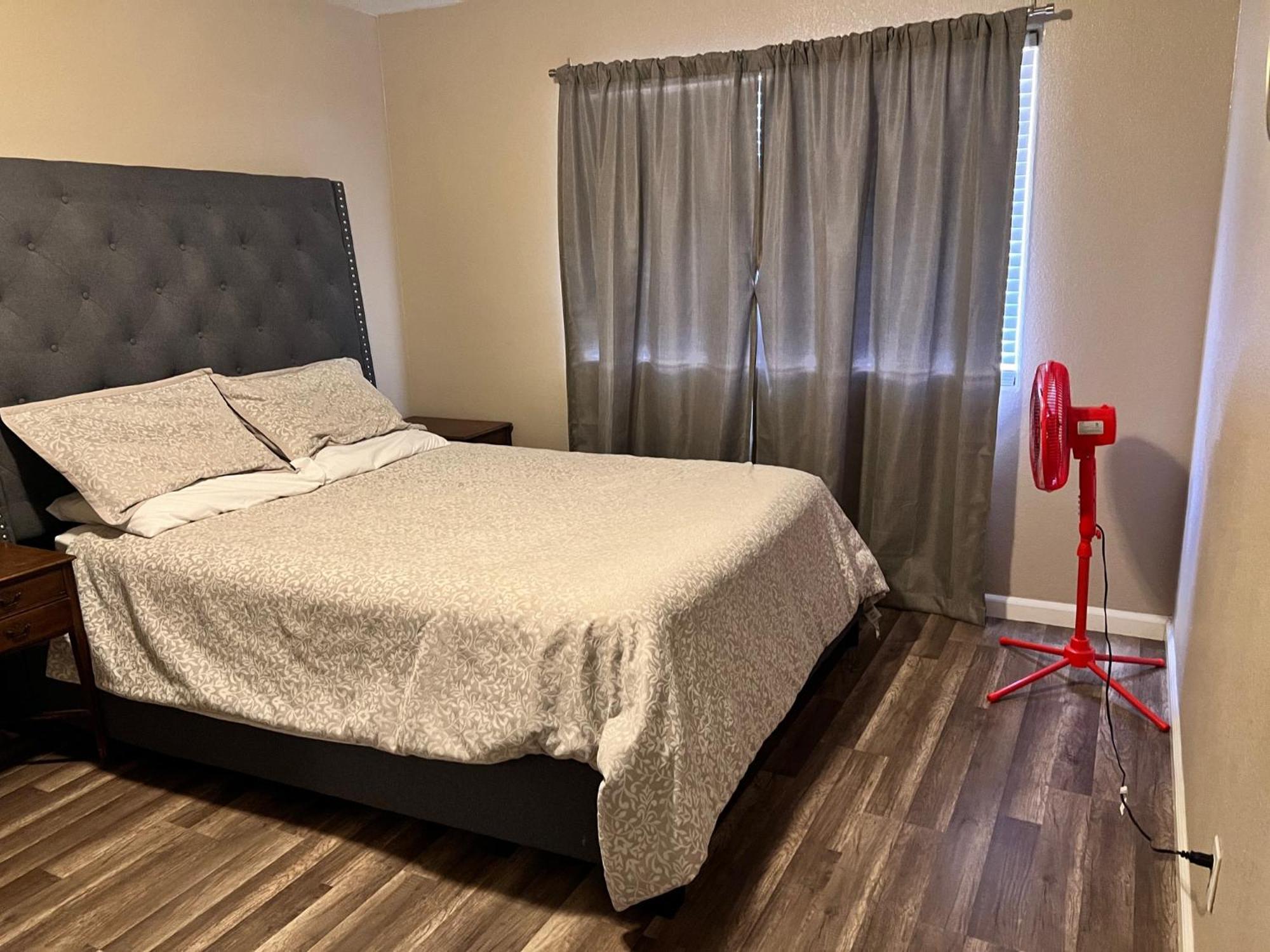 Quiet 1Bed,1Bath Condo With Free Parking Фресно Екстериор снимка